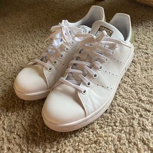 Green Adidas Stan Smith